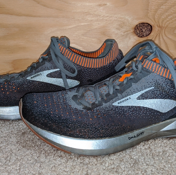 brooks running mens brown